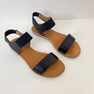 Tommy Hilfiger Gorgina Black Strappy Sandals Women’s Size 7.5